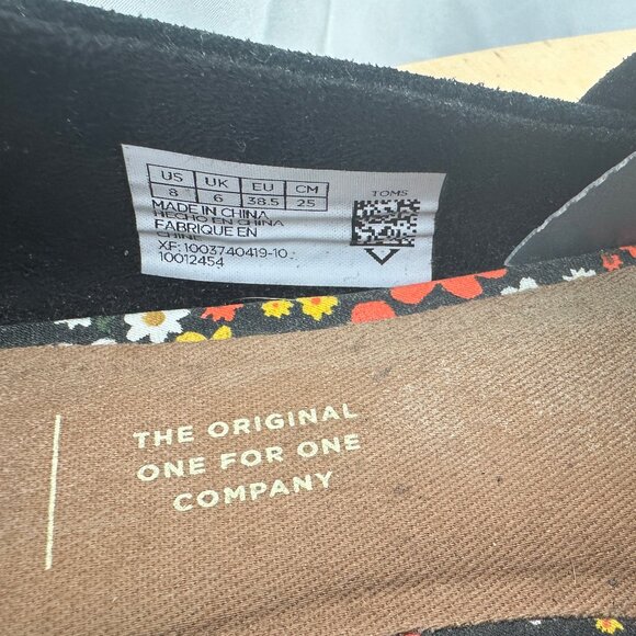 Toms Kelli Black Suede Tassel Flats - Picture 4 of 14